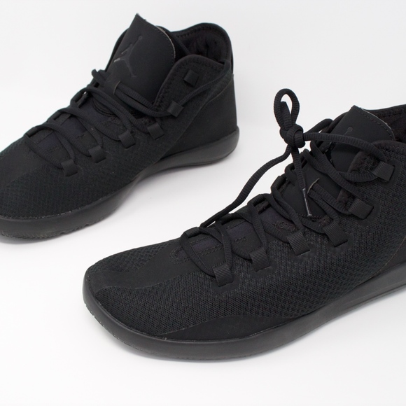 Nike Jordan 11.5 Reveal Basketball CrossTrain Shoe - Picture 4 of 6